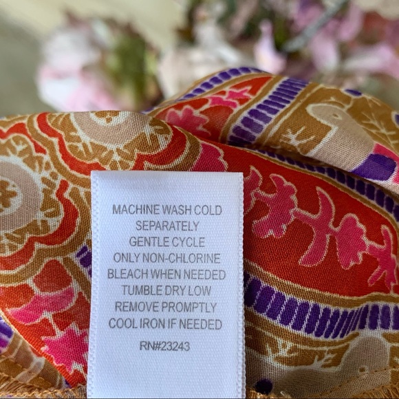 •New York & Co• Sheer Popover Blouse - Size Small - Picture 8 of 10